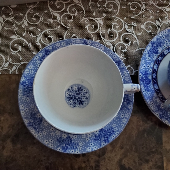Grimwades tea cups and saucers - Picture 4 of 10